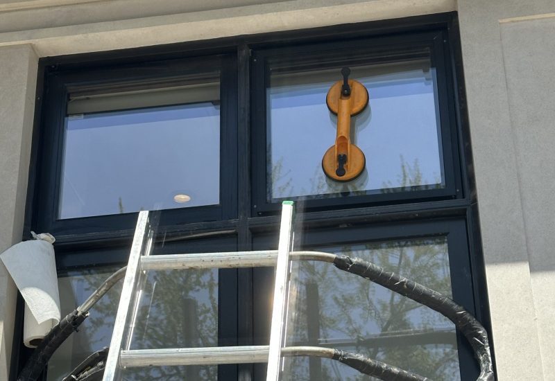 B1CF3352-1A14-4F4F-B169-815B64F4FE5F